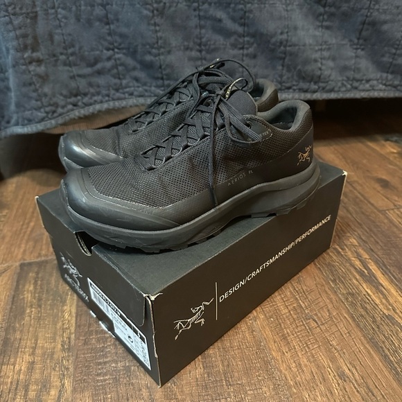 Arc'teryx Black Hiking Shoes - Picture 6 of 13